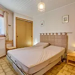 Joli T2 Avec Véranda Et Animaux Admis à - Fr-1-841-14 Appartement