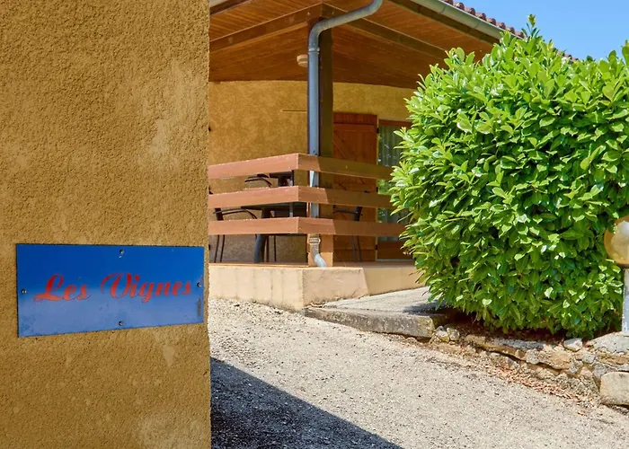 Joli T2 Avec Véranda Et Animaux Admis à - Fr-1-841-14 *